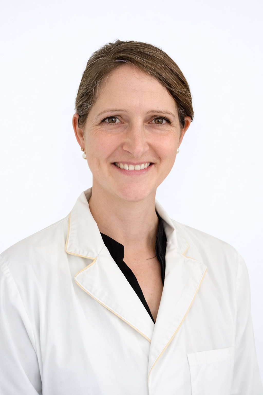 Dra. Cornelia Hammer-Stoll